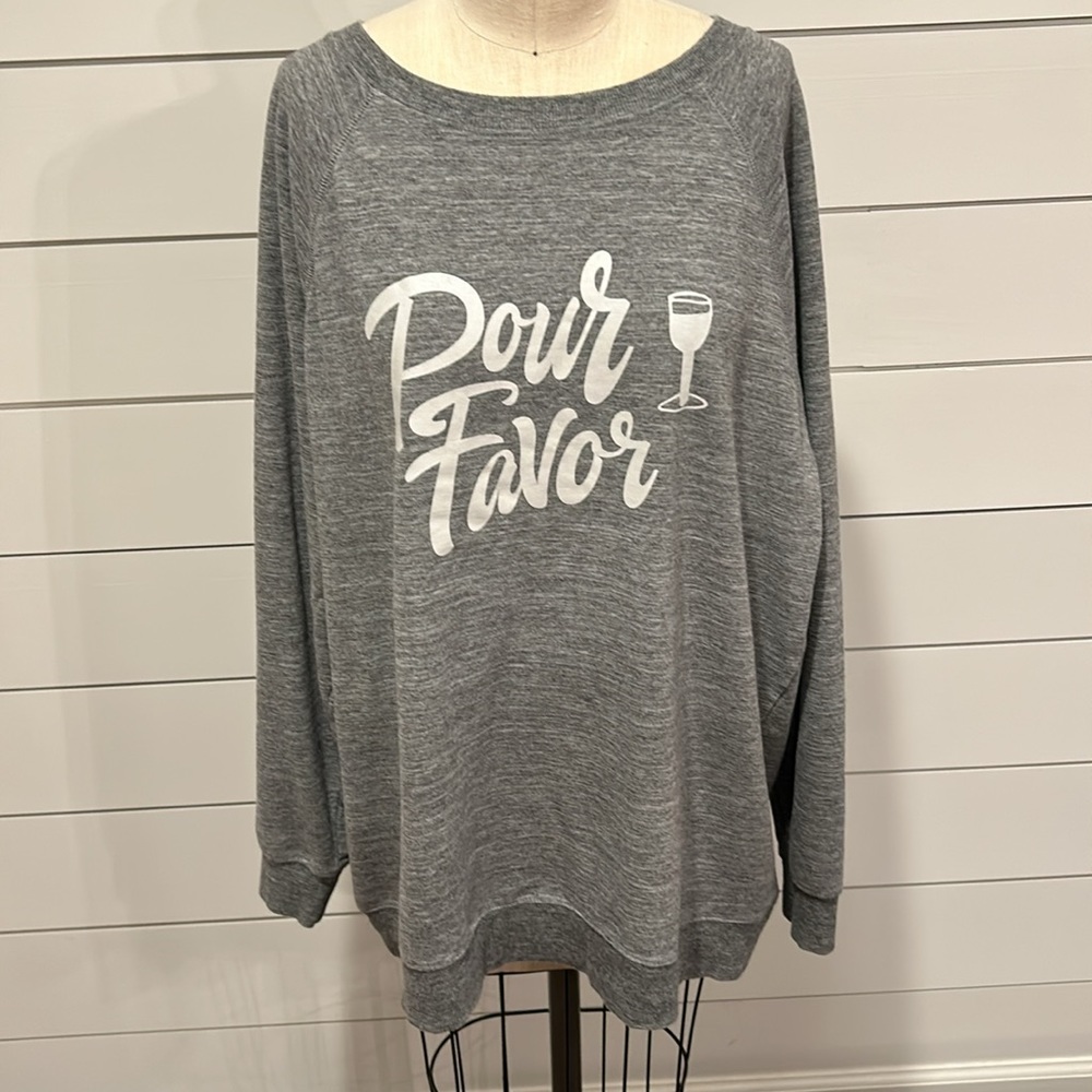 Wildfox gray “Pour Favor” sweatshirt. Size large